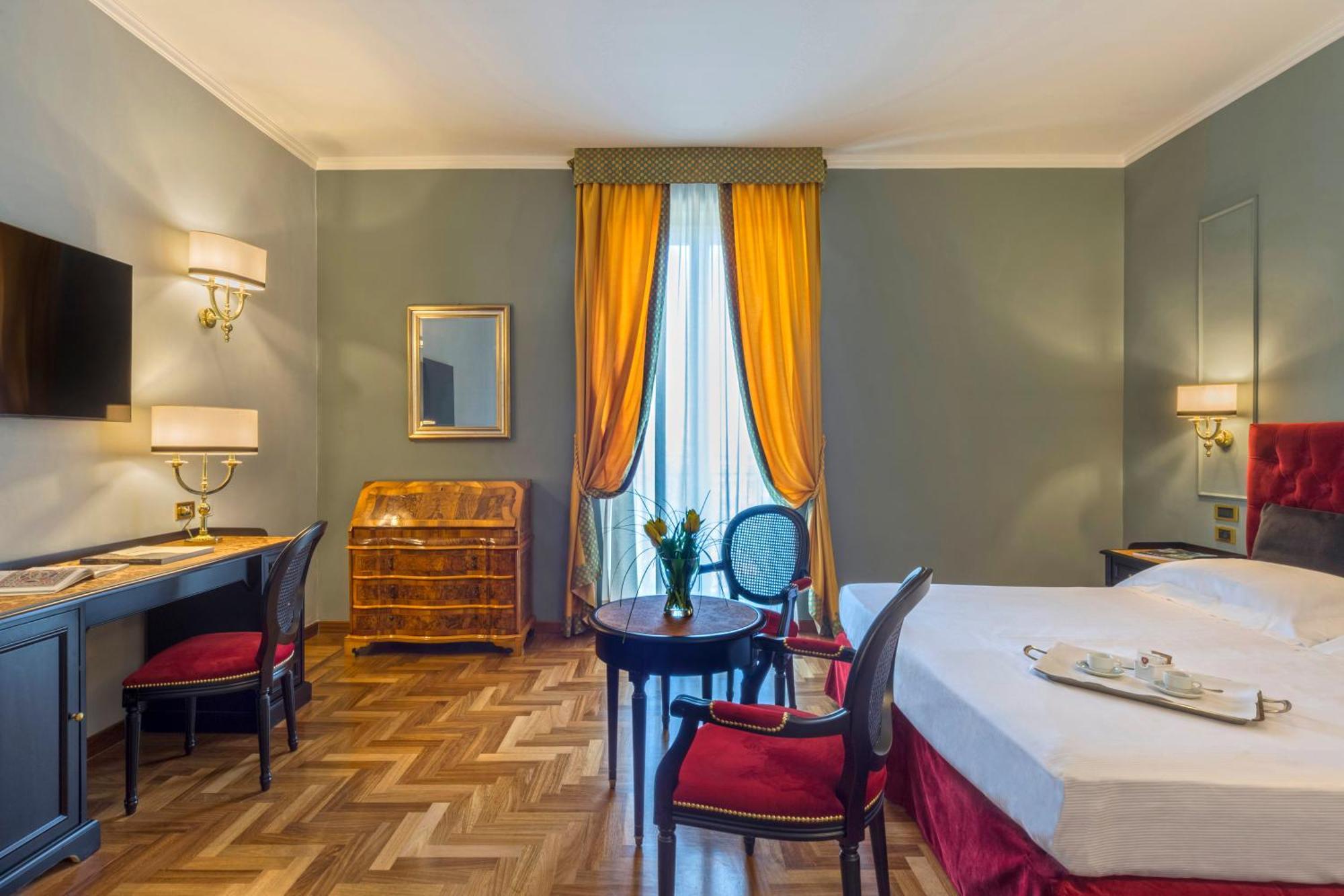 Triple Room